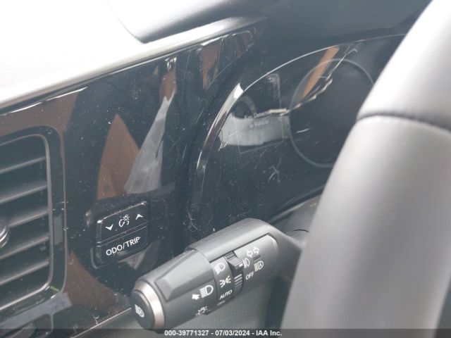 2T2GDCAZ8SC017618 Lexus Nx 250 Premium