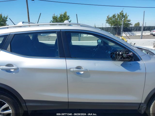 JN1BJ1BV4MW572487 Nissan Rogue Sport Sv Fwd Xtronic Cvt