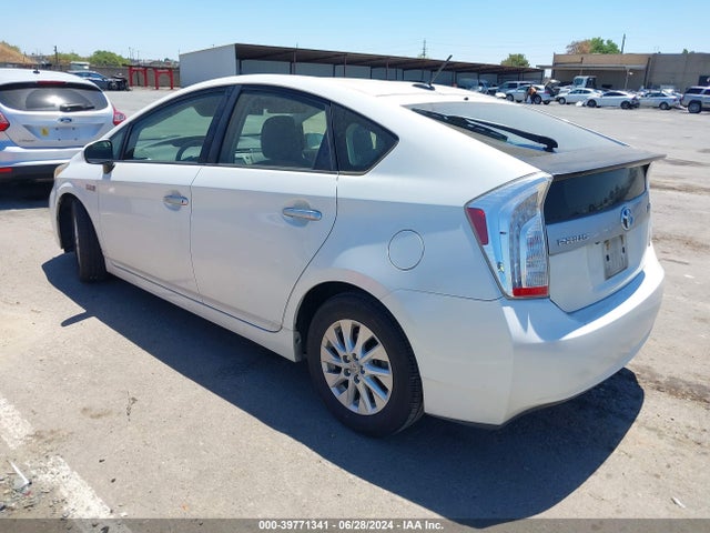 Toyota PRIUS PLUG-IN 2014 JTDKN3DP0E3059350 Image 3
