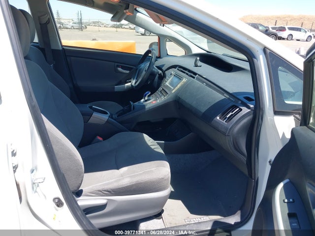 Toyota PRIUS PLUG-IN 2014 JTDKN3DP0E3059350 Image 5
