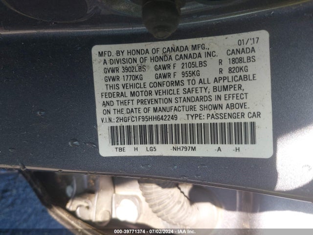 Honda Civic Touring 2017 2HGFC1F95HH642249 Image 9
