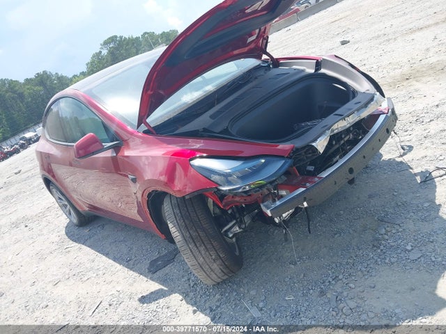 2024 TESLA MODEL Y 7SAYGDEE9RA284365 Photo 0