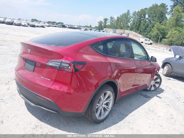 2024 TESLA MODEL Y 7SAYGDEE9RA284365 Photo 3