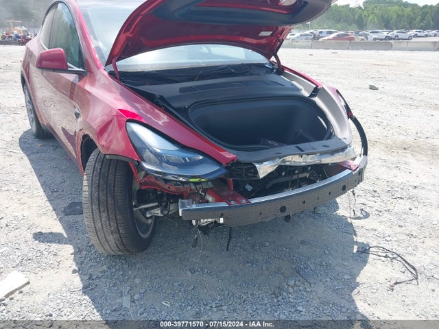 2024 TESLA MODEL Y 7SAYGDEE9RA284365 Photo 5