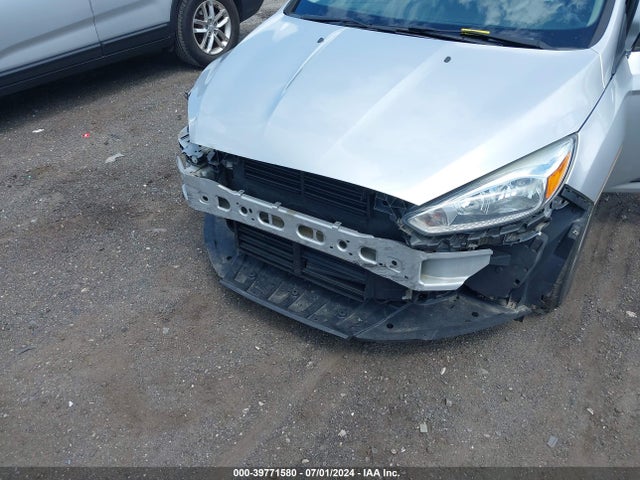 Ford FOCUS SE 2015 1FADP3F28FL297443 Image 6