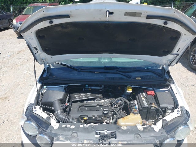 Chevrolet Sonic Ltz Auto 2016 1G1JE5SB7G4147669 Image 10
