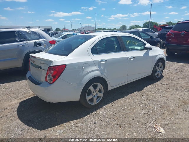 Chevrolet Sonic Ltz Auto 2016 1G1JE5SB7G4147669 Image 4