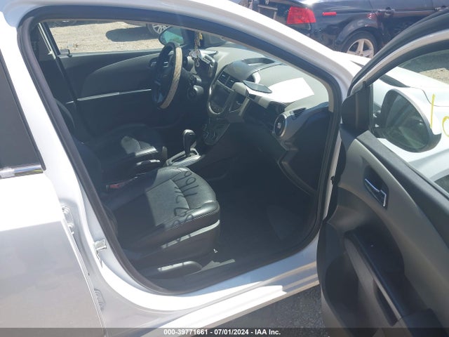 Chevrolet Sonic Ltz Auto 2016 1G1JE5SB7G4147669 Image 5