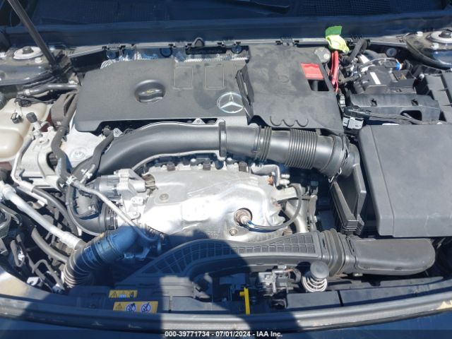 W1K3G4FB6LW045315 Mercedes-Benz A 220 4matic