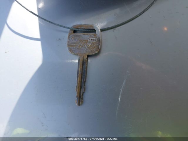 JTDKDTB32F1090485 Toyota Prius C One