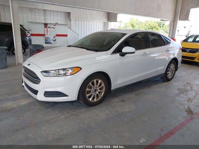 Ford FUSION S 2016 3FA6P0G79GR398544 Image 2