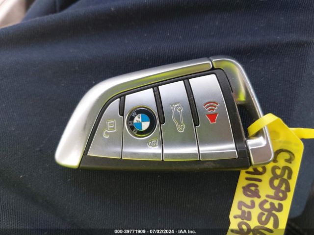 WBAJA7C53KG910279 BMW 530i Xdrive