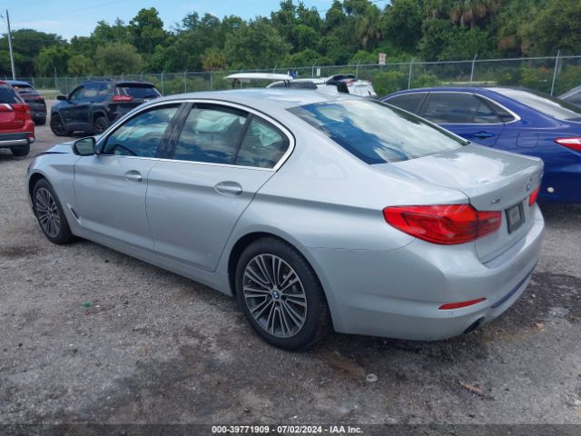 WBAJA7C53KG910279 BMW 530i Xdrive