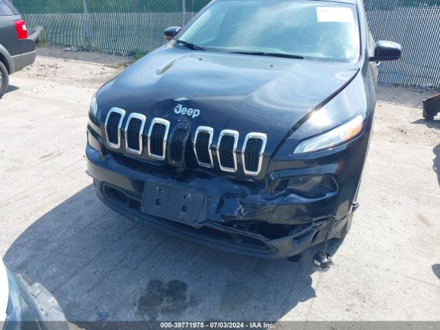 1C4PJMCB9HD224789 Jeep Cherokee Latitude 4x4