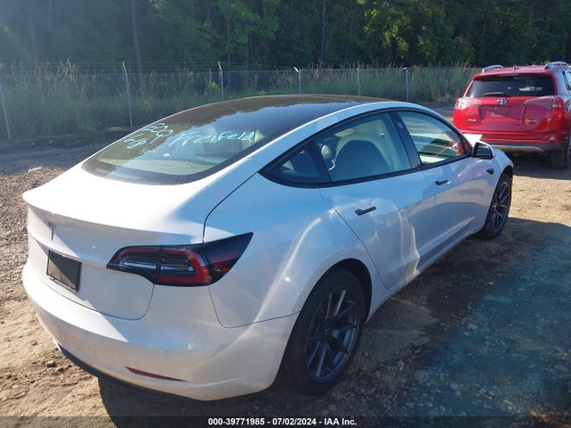 Tesla Model 3 Rear-wheel Drive 2022 5YJ3E1EA1NF310656 Image 4