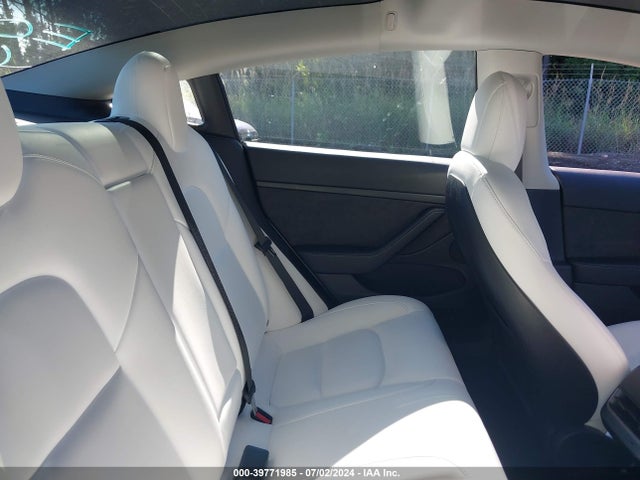 Tesla Model 3 Rear-wheel Drive 2022 5YJ3E1EA1NF310656 Image 8