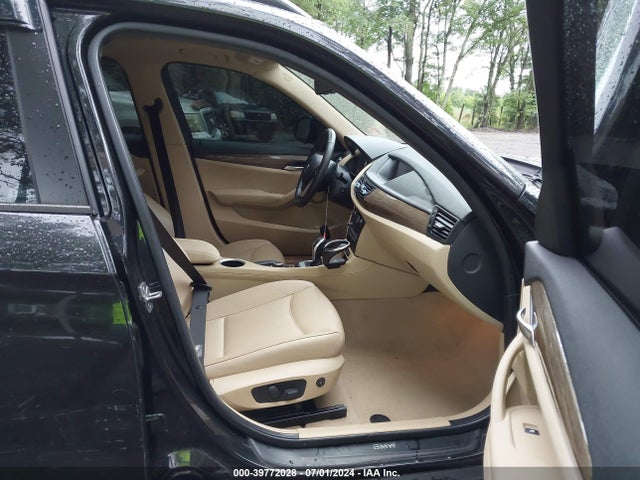 BMW X1 Xdrive28i 2014 WBAVL1C59EVY16612 Image 5