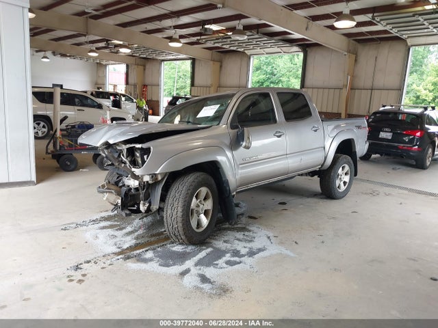 Toyota Tacoma Base V6 2015 5TFLU4EN9FX119162 Image 2