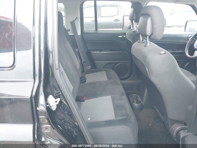 1C4NJPBB1GD527476 Jeep Patriot Sport
