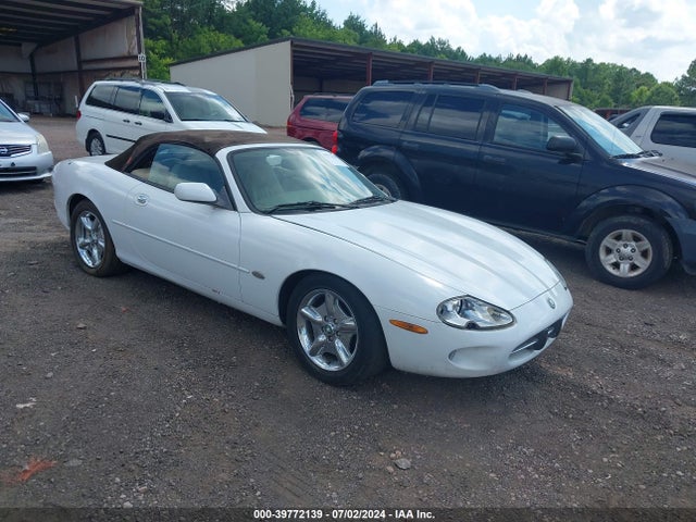 1998 JAGUAR XK8 SAJGX224XWC019475 Photo 0