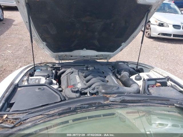 1998 JAGUAR XK8 SAJGX224XWC019475 Photo 9