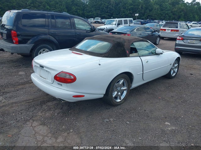 1998 JAGUAR XK8 SAJGX224XWC019475 Photo 3