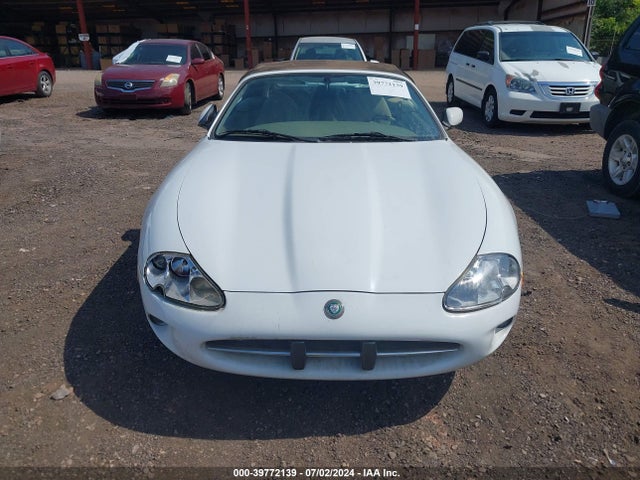 1998 JAGUAR XK8 SAJGX224XWC019475 Photo 5