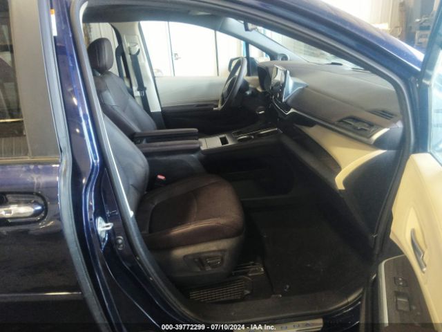 5TDESKFC4RS116065 Toyota Sienna Platinum