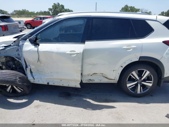 JN8BT3DC8NW118411 Nissan Rogue Platinum Fwd