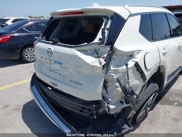 JN8BT3DC8NW118411 Nissan Rogue Platinum Fwd