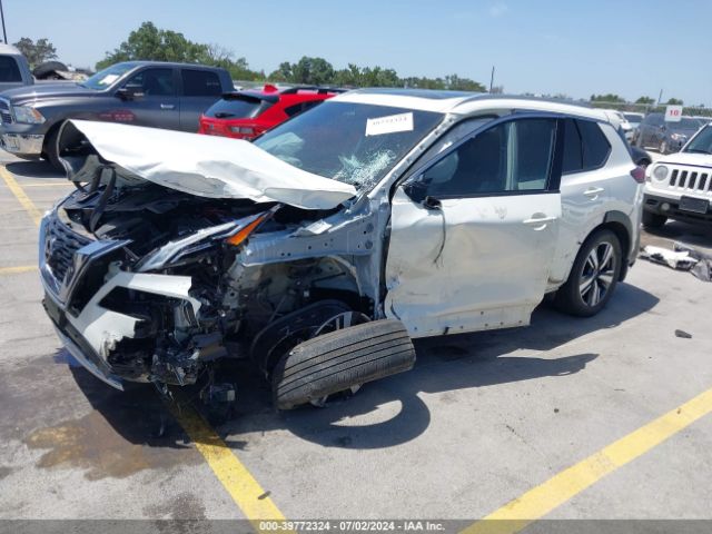 JN8BT3DC8NW118411 Nissan Rogue Platinum Fwd