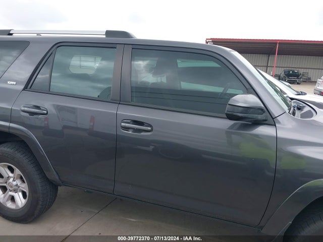 Toyota 4RUNNER SR5 2021 JTEMU5JR4M5880933 Image 13