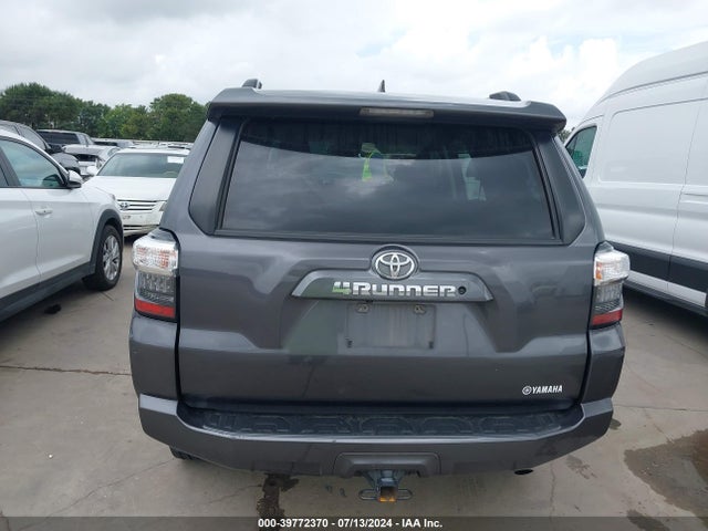 Toyota 4RUNNER SR5 2021 JTEMU5JR4M5880933 Image 16