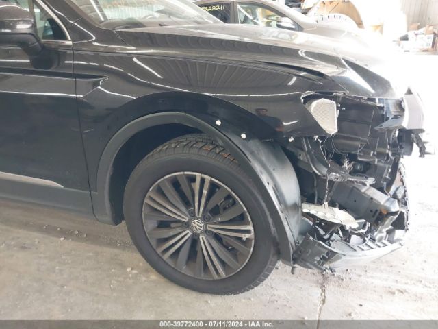 3VV2B7AX1JM052776 Volkswagen Tiguan 2.0t Se/2.0t Sel