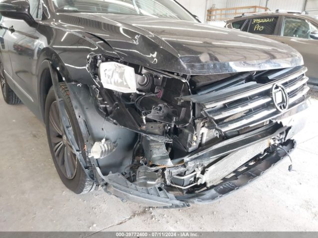 3VV2B7AX1JM052776 Volkswagen Tiguan 2.0t Se/2.0t Sel