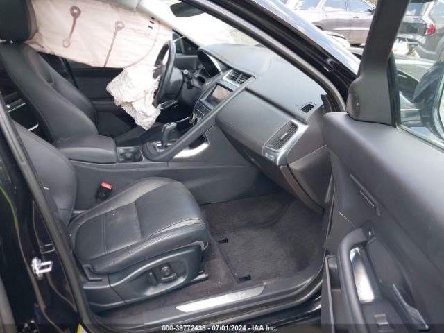SADFP2FX1J1Z02999 Jaguar E-PACE SE