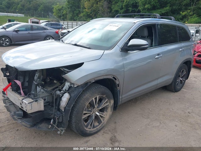 Toyota Highlander Xle V6 2016 5TDJKRFH4GS307601 Image 2