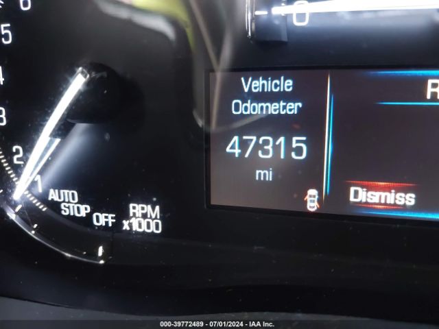 1GYKNARS7JZ245213 Cadillac Xt5 Standard