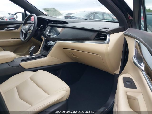 1GYKNARS7JZ245213 Cadillac Xt5 Standard