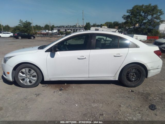 1G1PA5SG0E7238652 Chevrolet Cruze Ls Auto