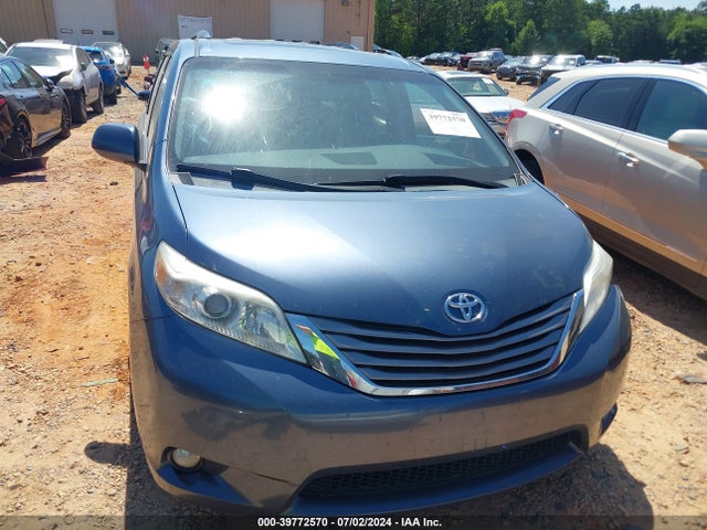 Toyota Sienna Xle 8 Passenger 2015 5TDYK3DC2FS585348 Image 12