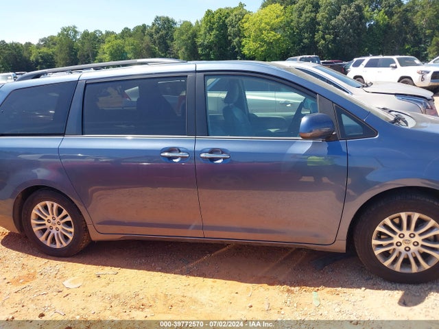 Toyota Sienna Xle 8 Passenger 2015 5TDYK3DC2FS585348 Image 13