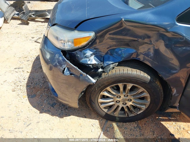 Toyota Sienna Xle 8 Passenger 2015 5TDYK3DC2FS585348 Image 6