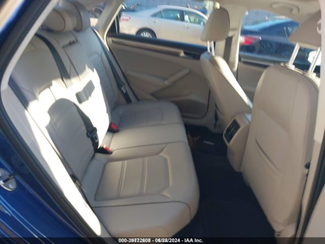 1VWBT7A35GC055342 Volkswagen Passat 1.8t Se