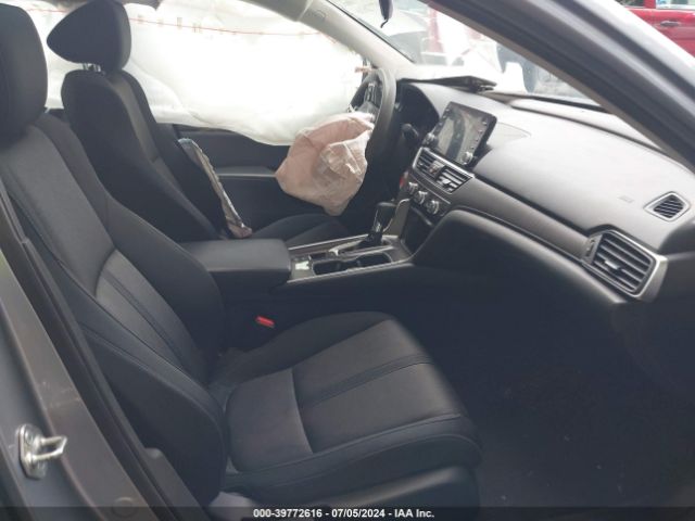 1HGCV1F46JA072915 Honda ACCORD EX