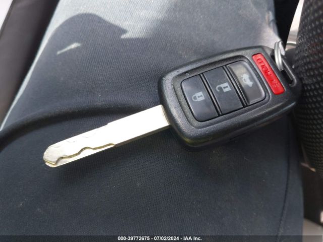 2HGFC2F52JH566563 Honda Civic Lx