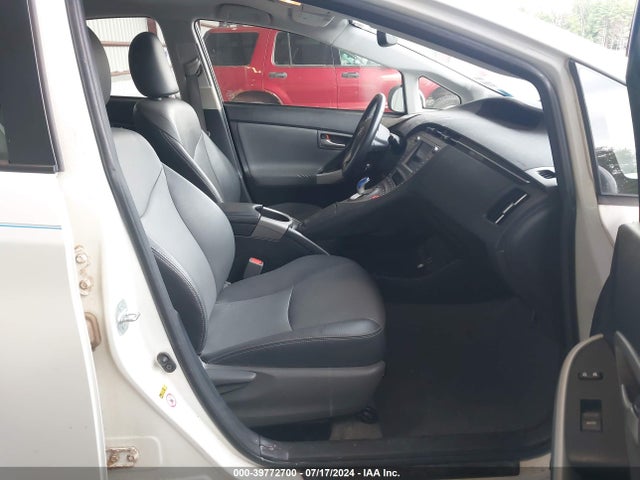 Toyota Prius Five 2015 JTDKN3DU2F1967835 Image 5
