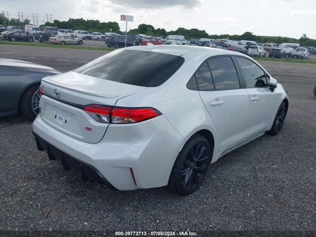 Toyota COROLLA SE 2024 5YFS4MCEXRP181641 Image 4