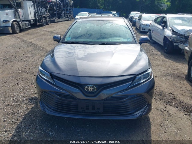 4T1B11HK5JU676256 Toyota CAMRY LE