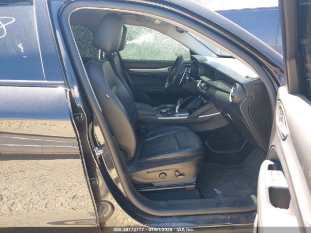 ZASFAKPN9J7B86156 Alfa Romeo Stelvio Sport Awd